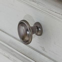 Allyson Park White Chest -furniture QK1048077 LIBF IS5 OL