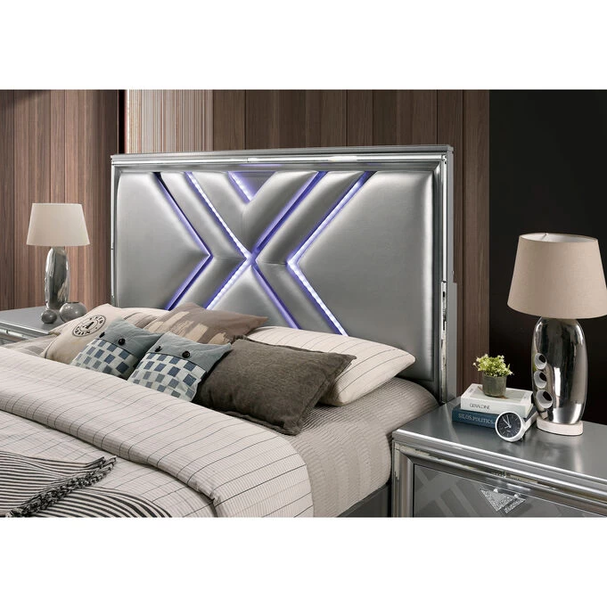 Emmeline Silver Queen 4 Piece Storage Room Group 6 Emmeline Silver Queen 4 Piece Storage Room Group - Image 4